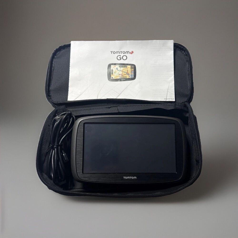 TomTom GO Discover Navigation System  (7") Touchscreen Wifi